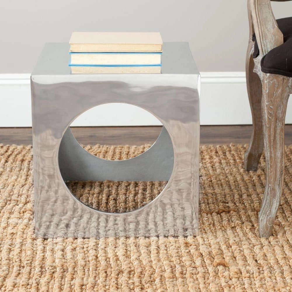 Gunnar Silver End Table by SAFAVIEH 3 Gunnar Silver End Table by SAFAVIEH